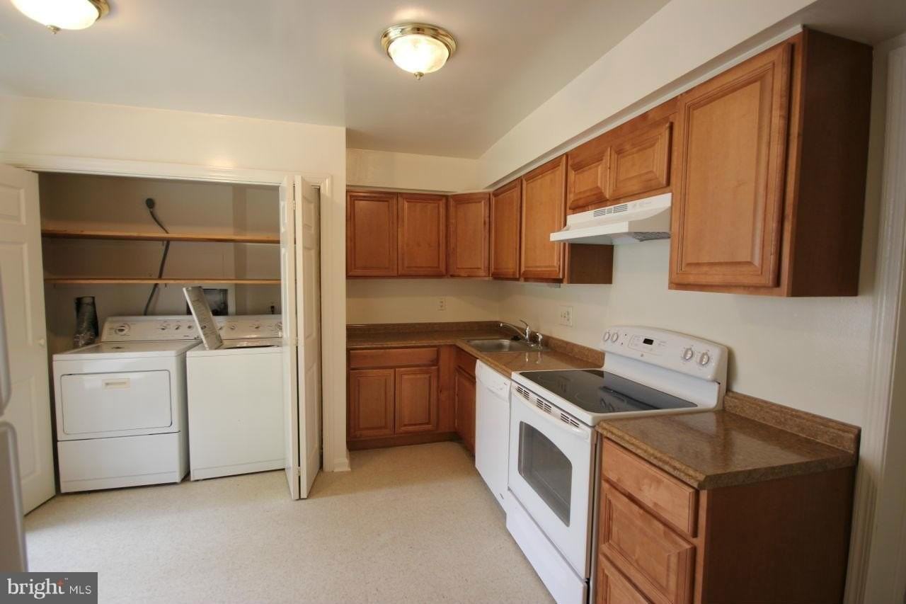 3722 Persimmon Cir - Photo 4 of 23