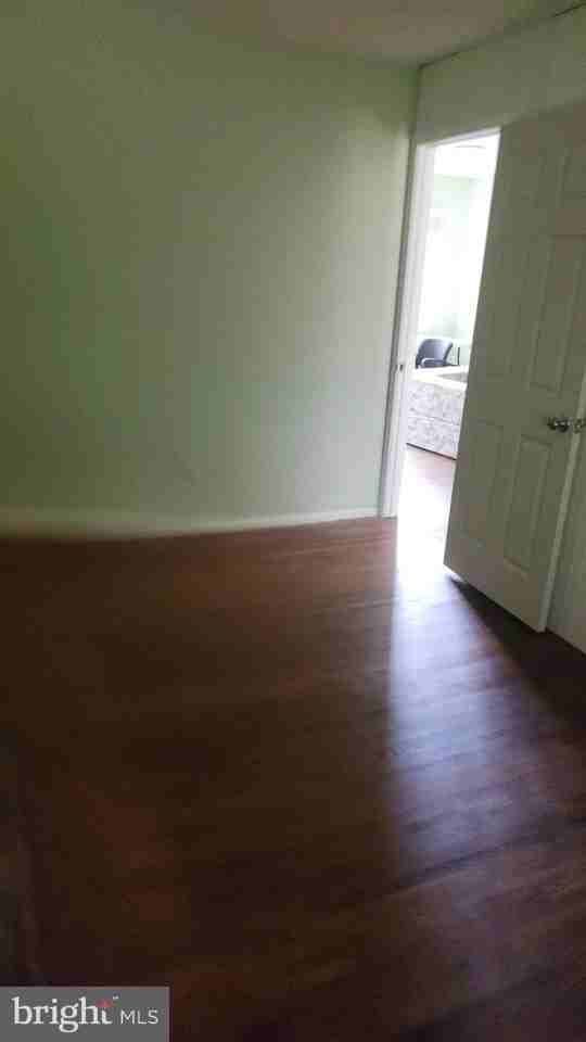 6507 Byron Ave - Photo 6 of 8