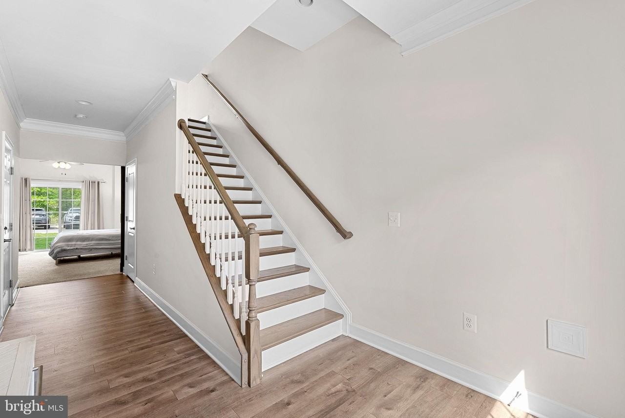 15292 Westham Ct - Photo 5 of 48
