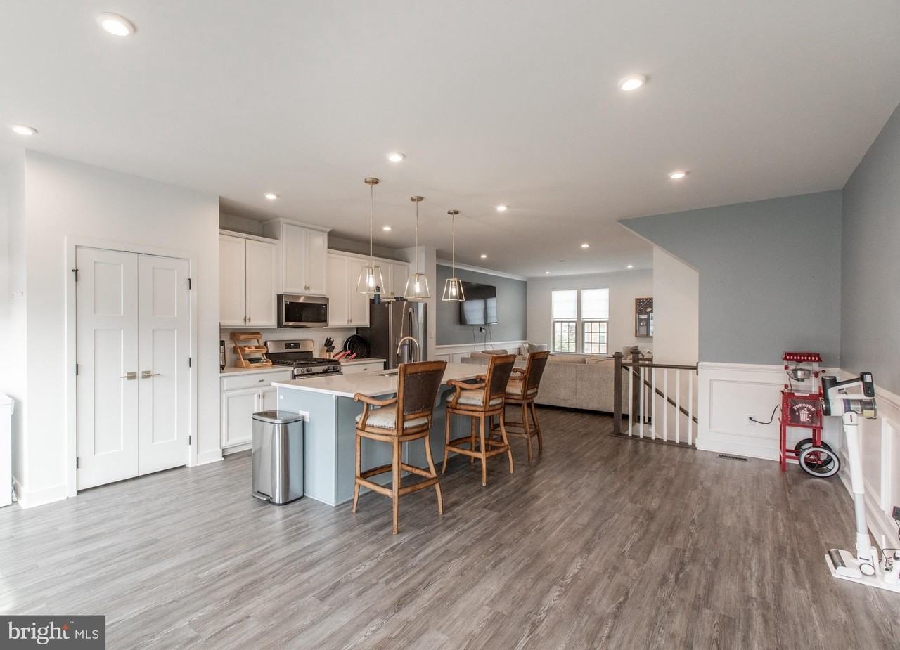 18105 Red Cedar Rd - Photo 5 of 40
