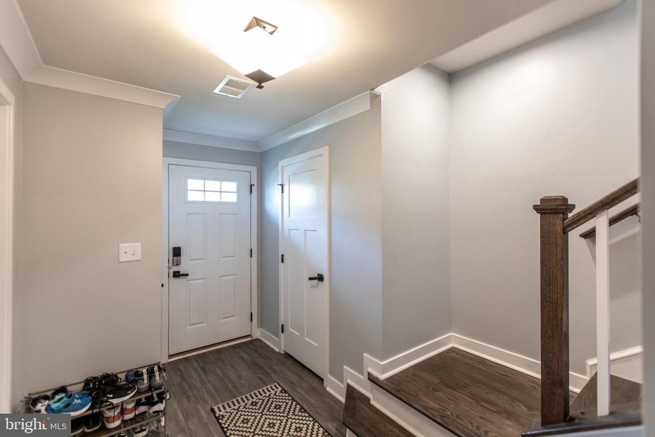 18105 Red Cedar Rd - Photo 7 of 40