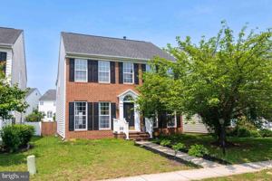 featured image of 2548 Port Potomac Ave