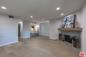 featured image of 400 N Louise St #204