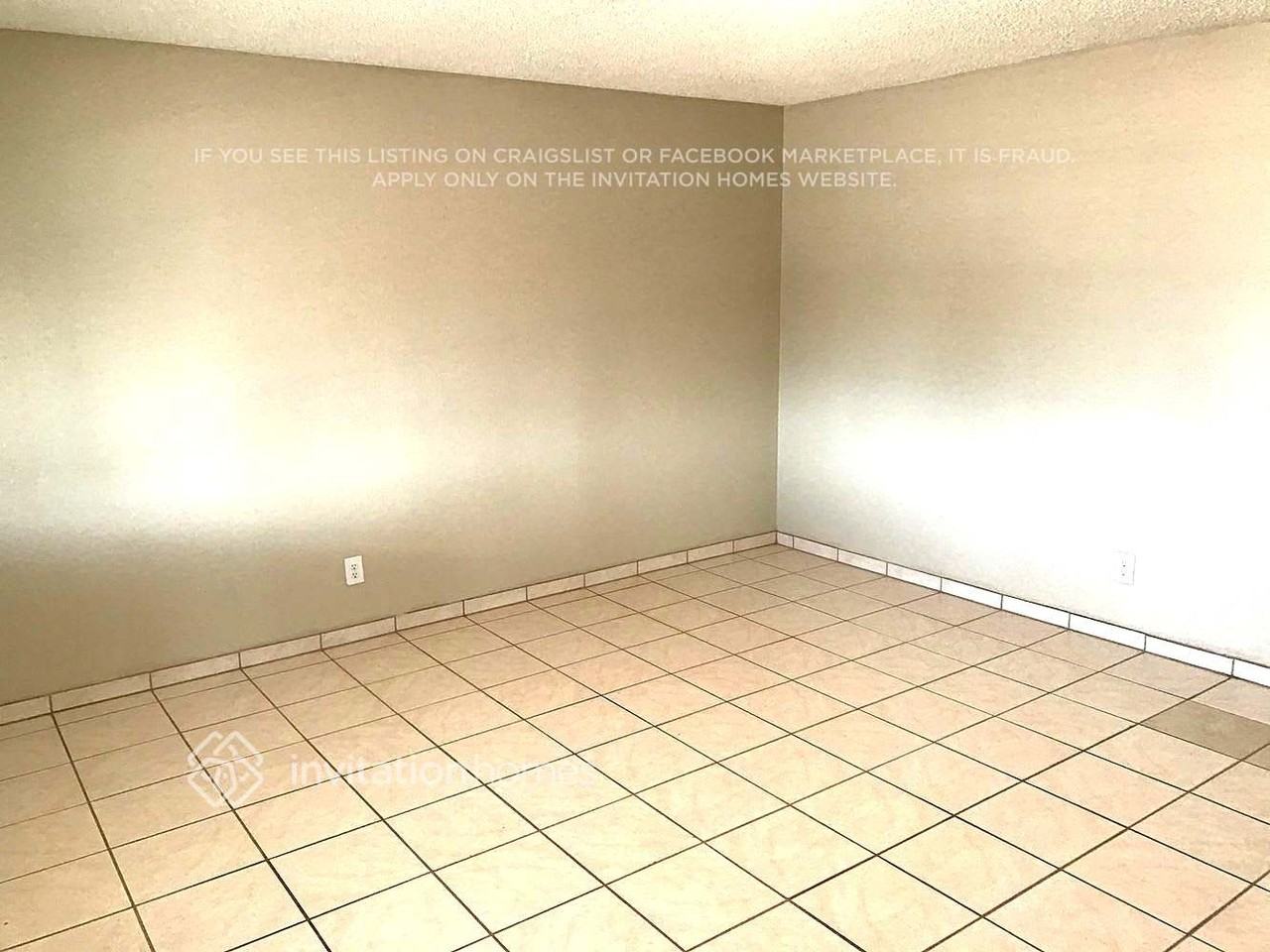 3808 W Glendale Ave - Photo 4 of 12