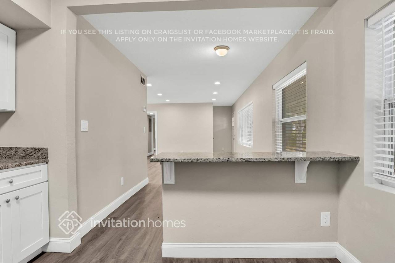 6825 Ambassador Dr - Photo 6 of 20