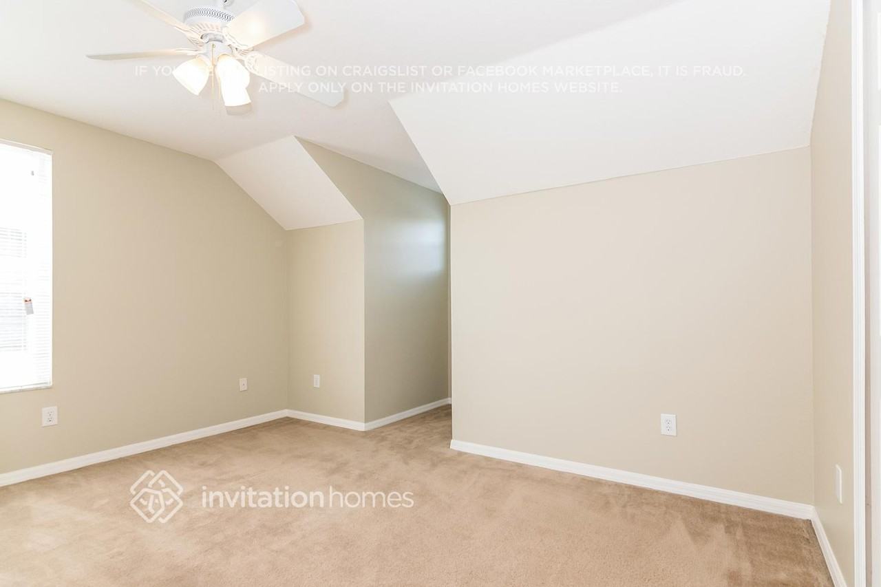 6413 Bridgecrest Dr - Photo 6 of 16