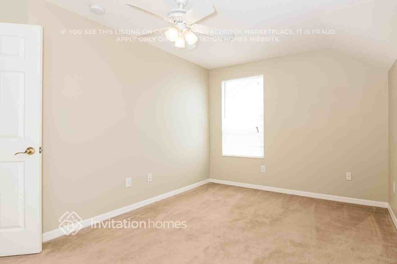 6413 Bridgecrest Dr - Photo 7 of 16