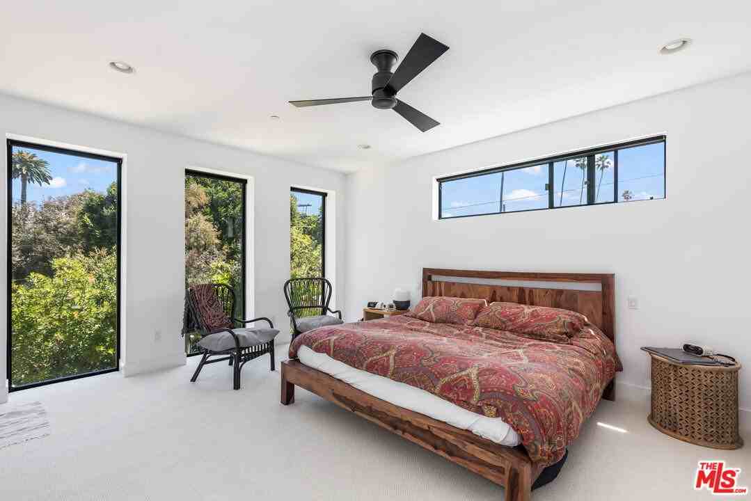 2234 5th St - Photo 4 of 8