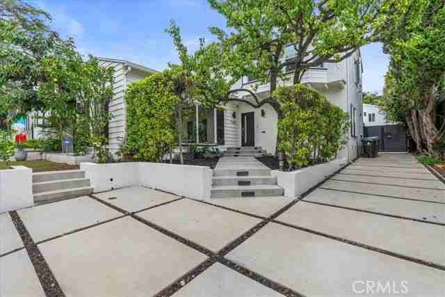 1320 Thayer Ave - Photo 3 of 8