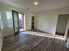featured image of 60 Bay Laurel