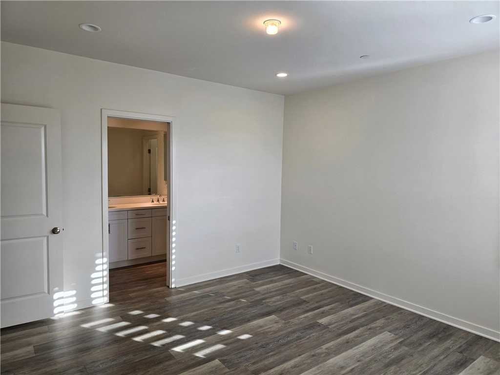 60 Bay Laurel - Photo 2 of 8
