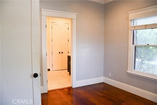 268 N Grand St - Photo 3 of 8
