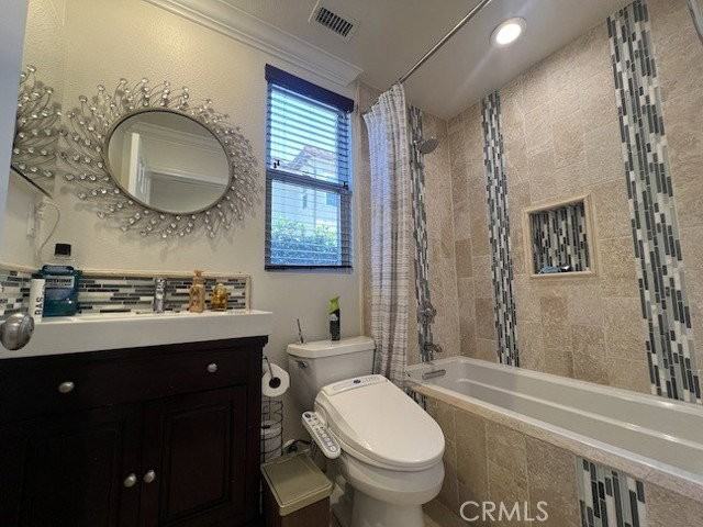 2546 Hibiscus St - Photo 2 of 8
