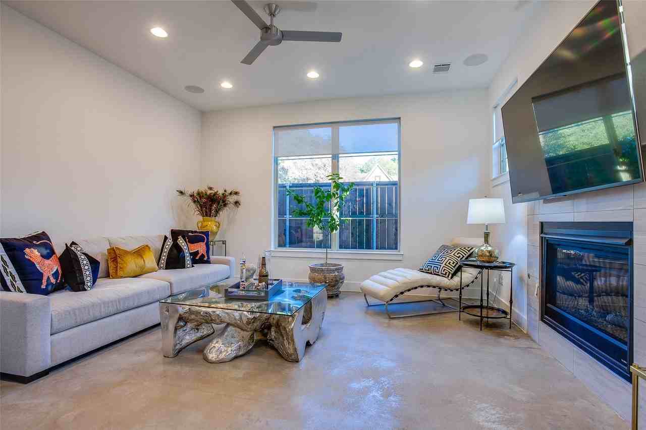 3823 Greenville Ave - Photo 7 of 40