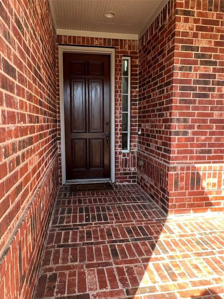 3325 Leanne Dr - Photo 3 of 28