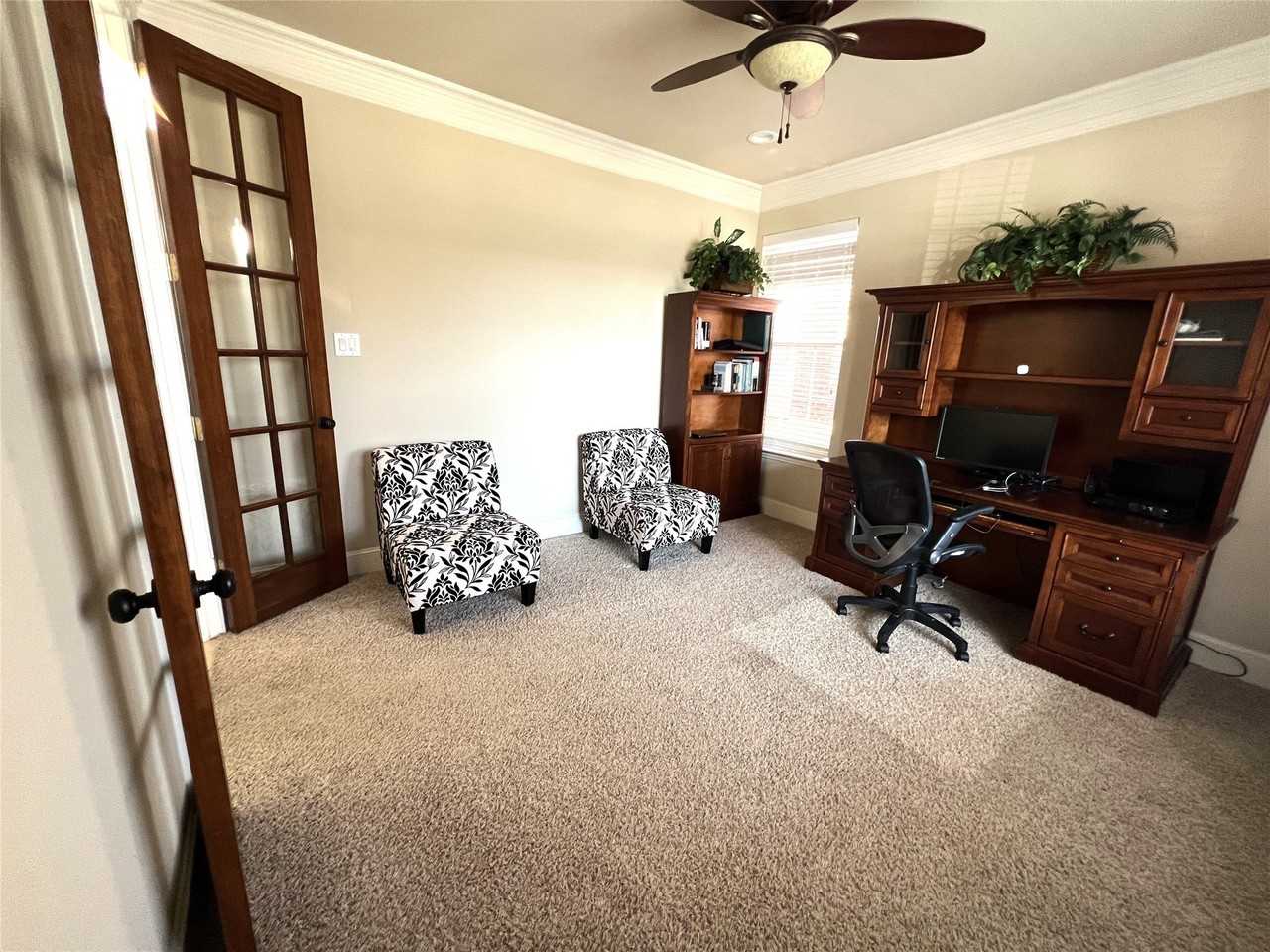3325 Leanne Dr - Photo 5 of 28