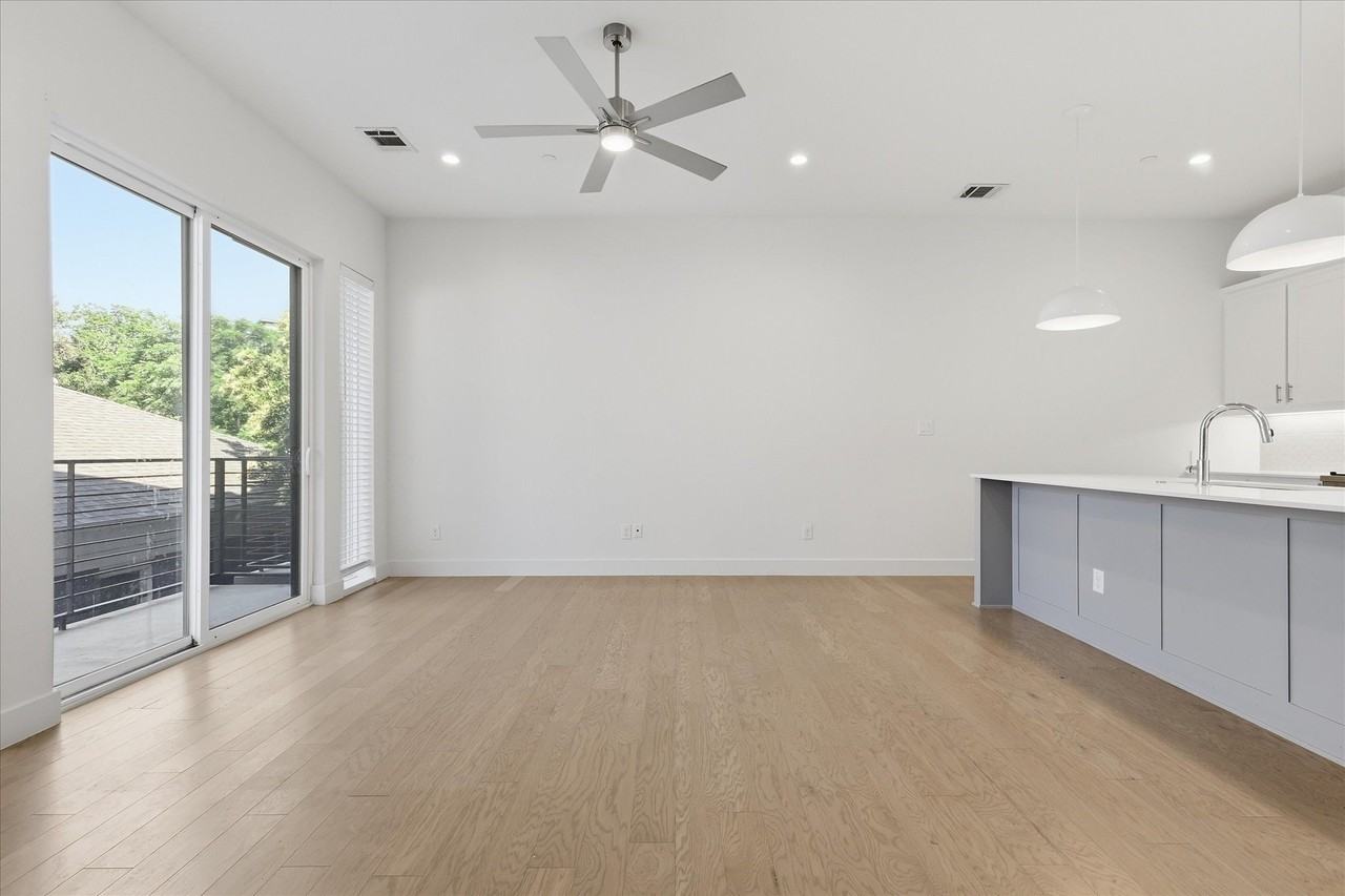 6017 Hudson St #102 - Photo 7 of 34