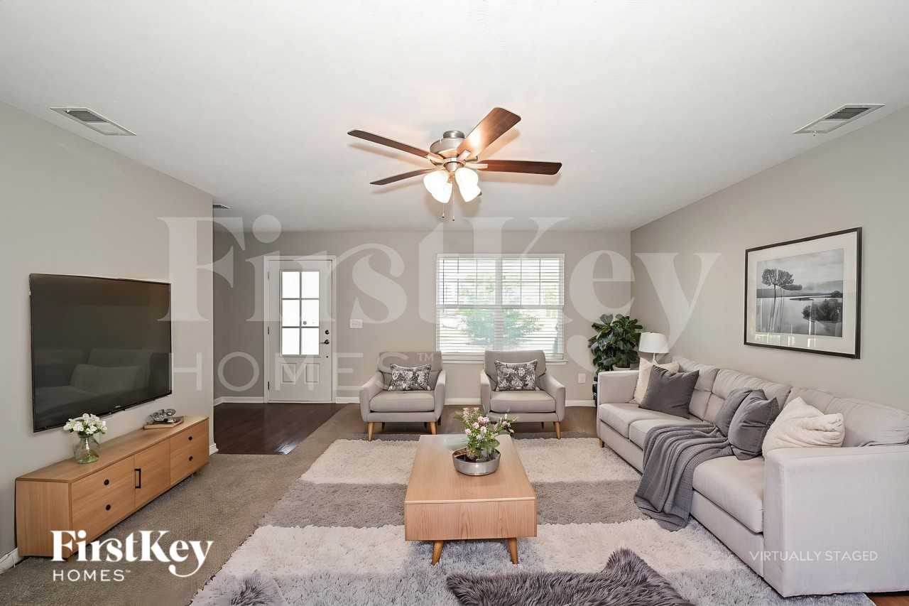 126 Kash Ct - Photo 3 of 19