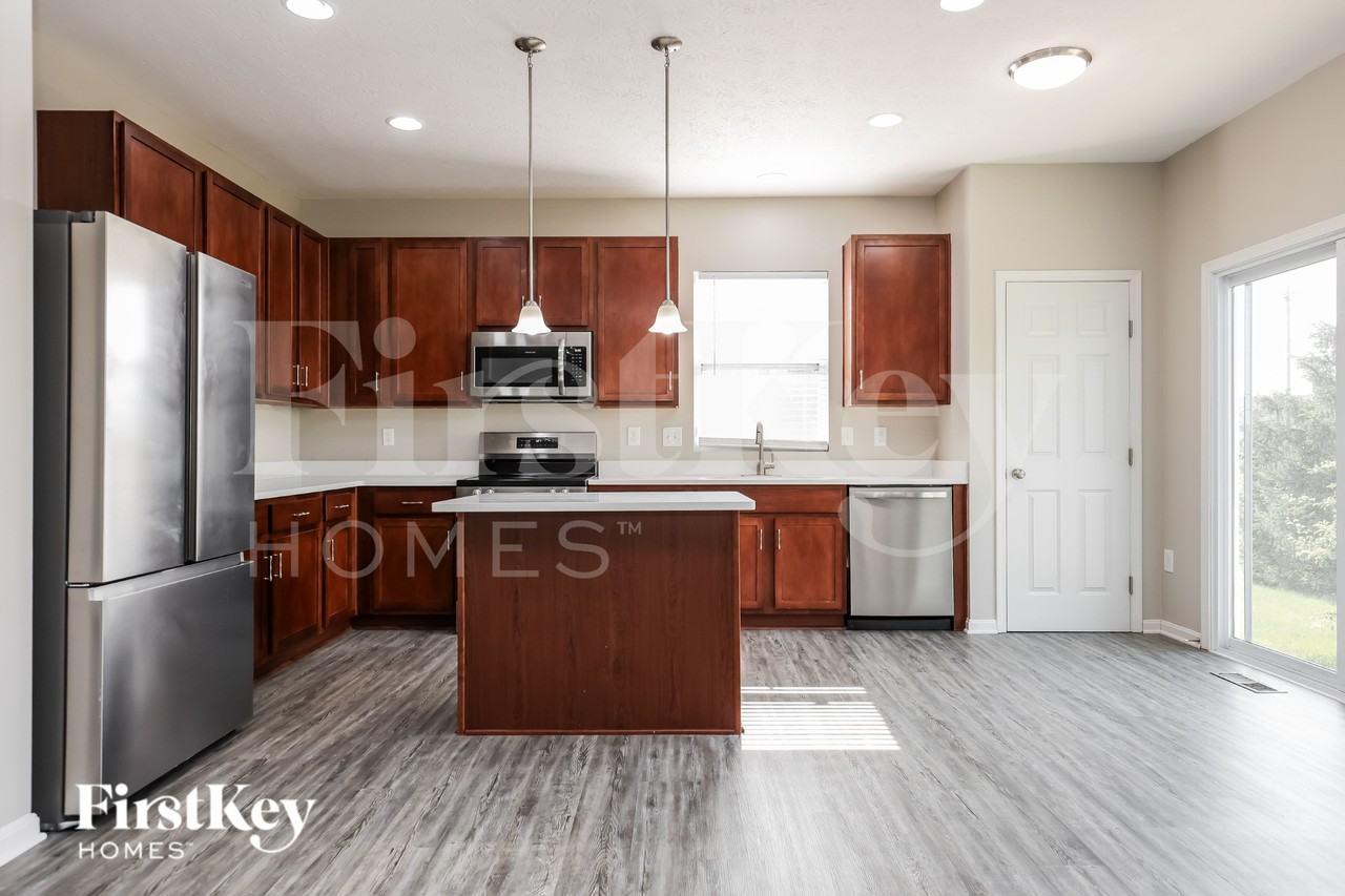 1624 Rosemore Ln - Photo 6 of 19