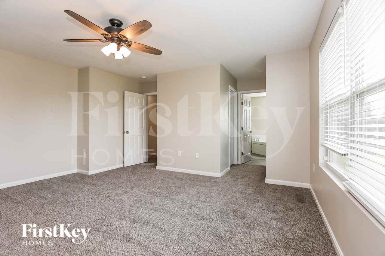 1624 Rosemore Ln - Photo 7 of 19