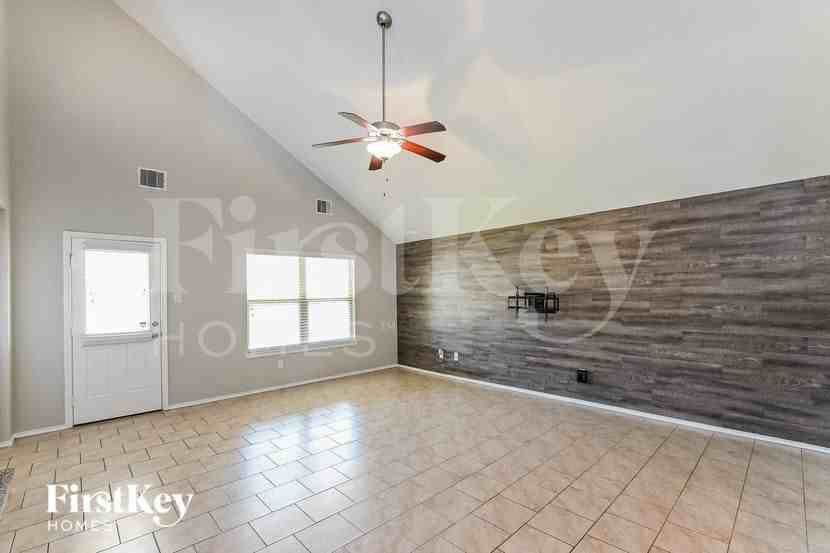 2734 Gold Flake Terrace Rd - Photo 3 of 15
