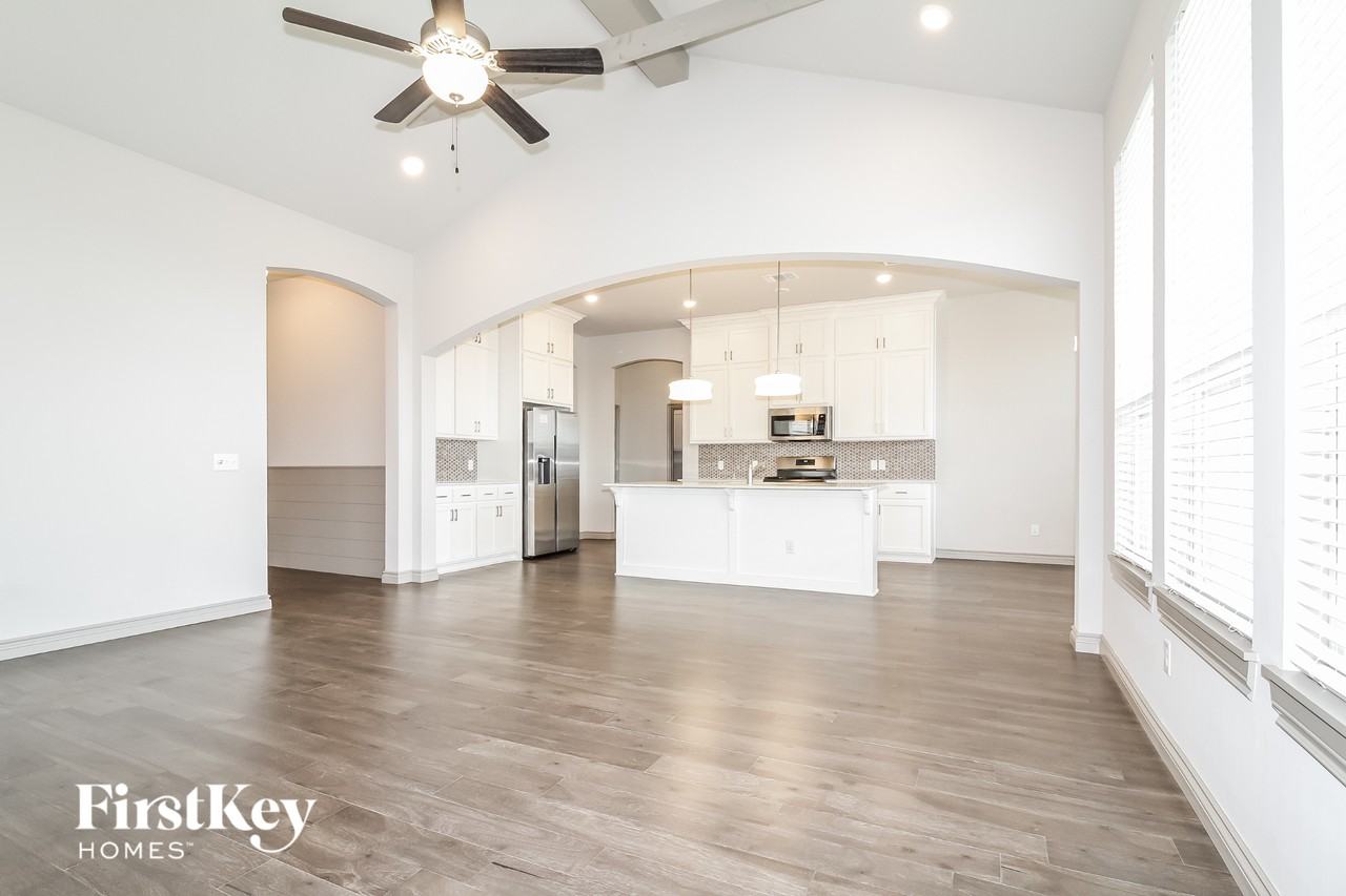 1628 Sw 159th St - Photo 3 of 15