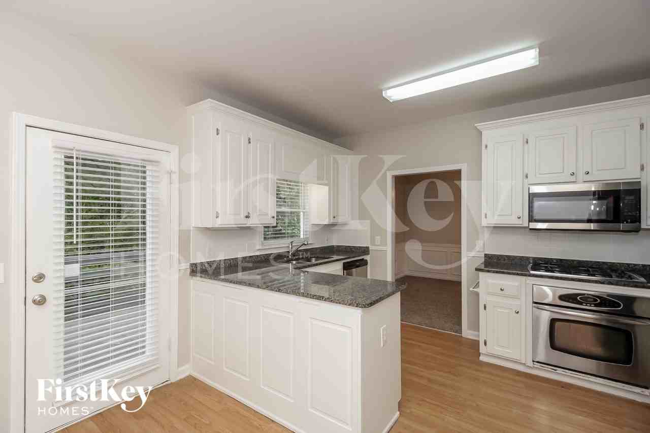 3751 Mashie Ct Nw - Photo 6 of 15