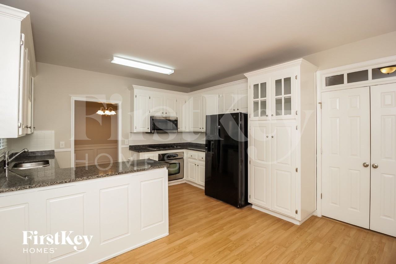 3751 Mashie Ct Nw - Photo 7 of 15