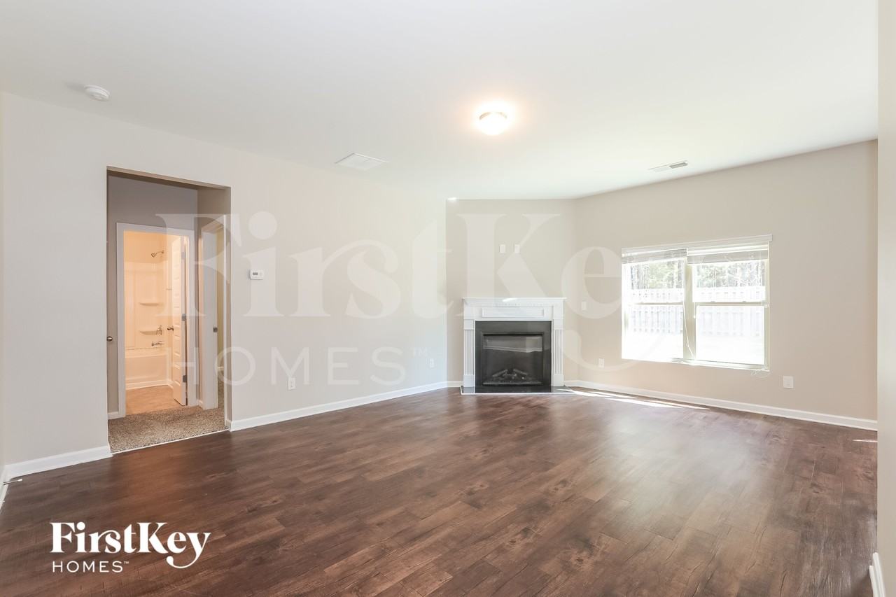 3527 Lebella Ln - Photo 2 of 15
