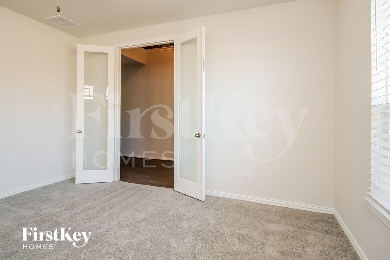 24323 Huntcliff Dr - Photo 7 of 15