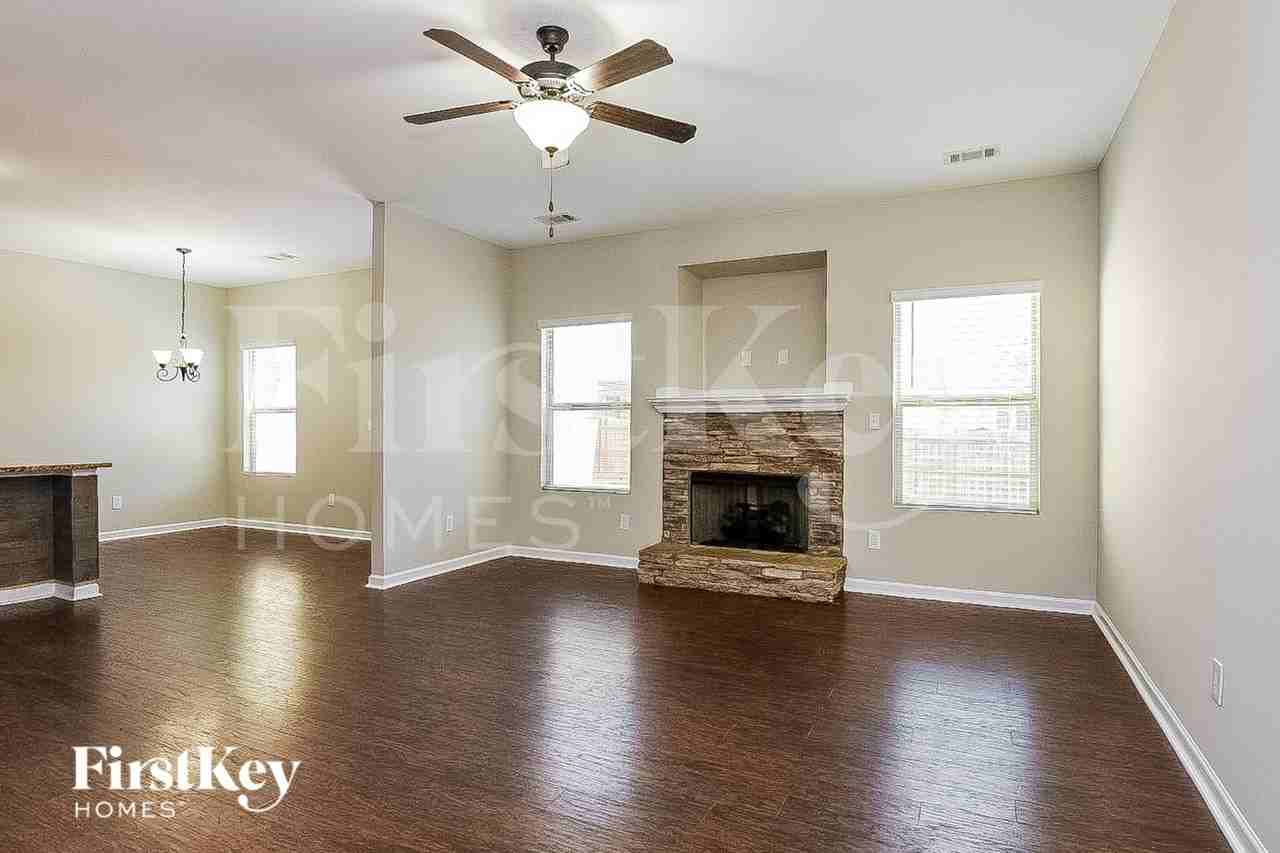 249 Bethany Manor Ct - Photo 3 of 15
