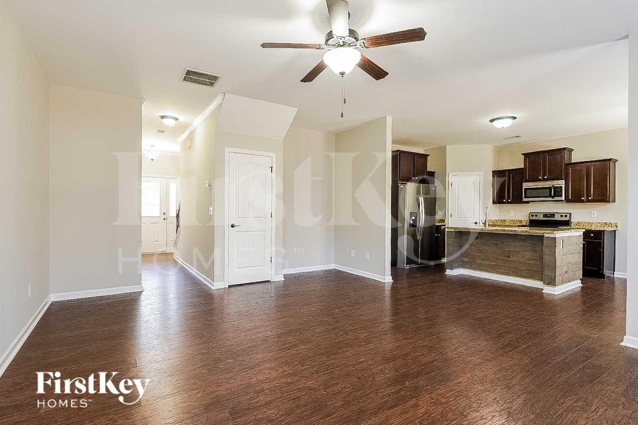 249 Bethany Manor Ct - Photo 4 of 15