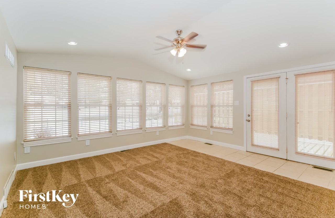 15721 Hill House Rd - Photo 7 of 15