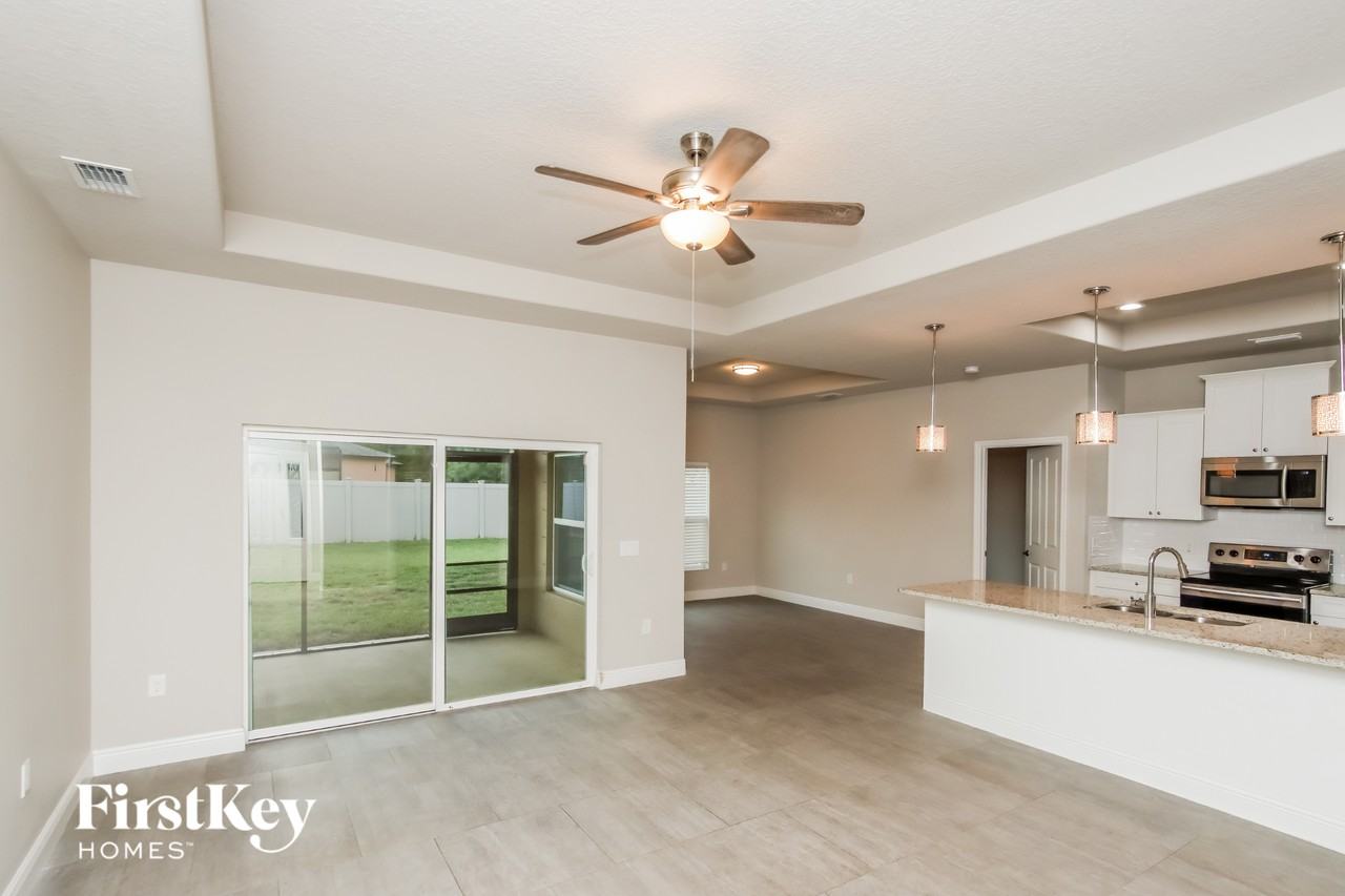 926 Braganza Ave Se - Photo 3 of 15