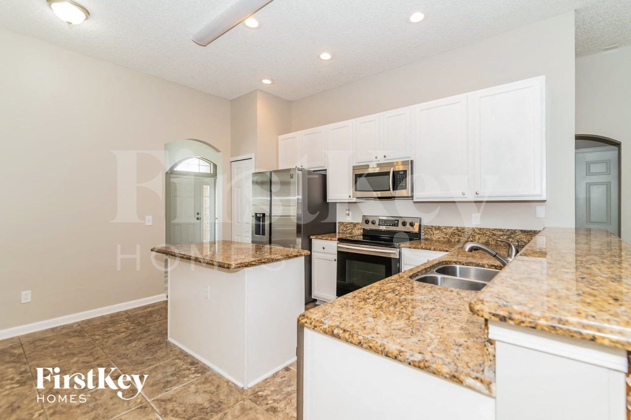 8370 Watermill Blvd - Photo 5 of 15