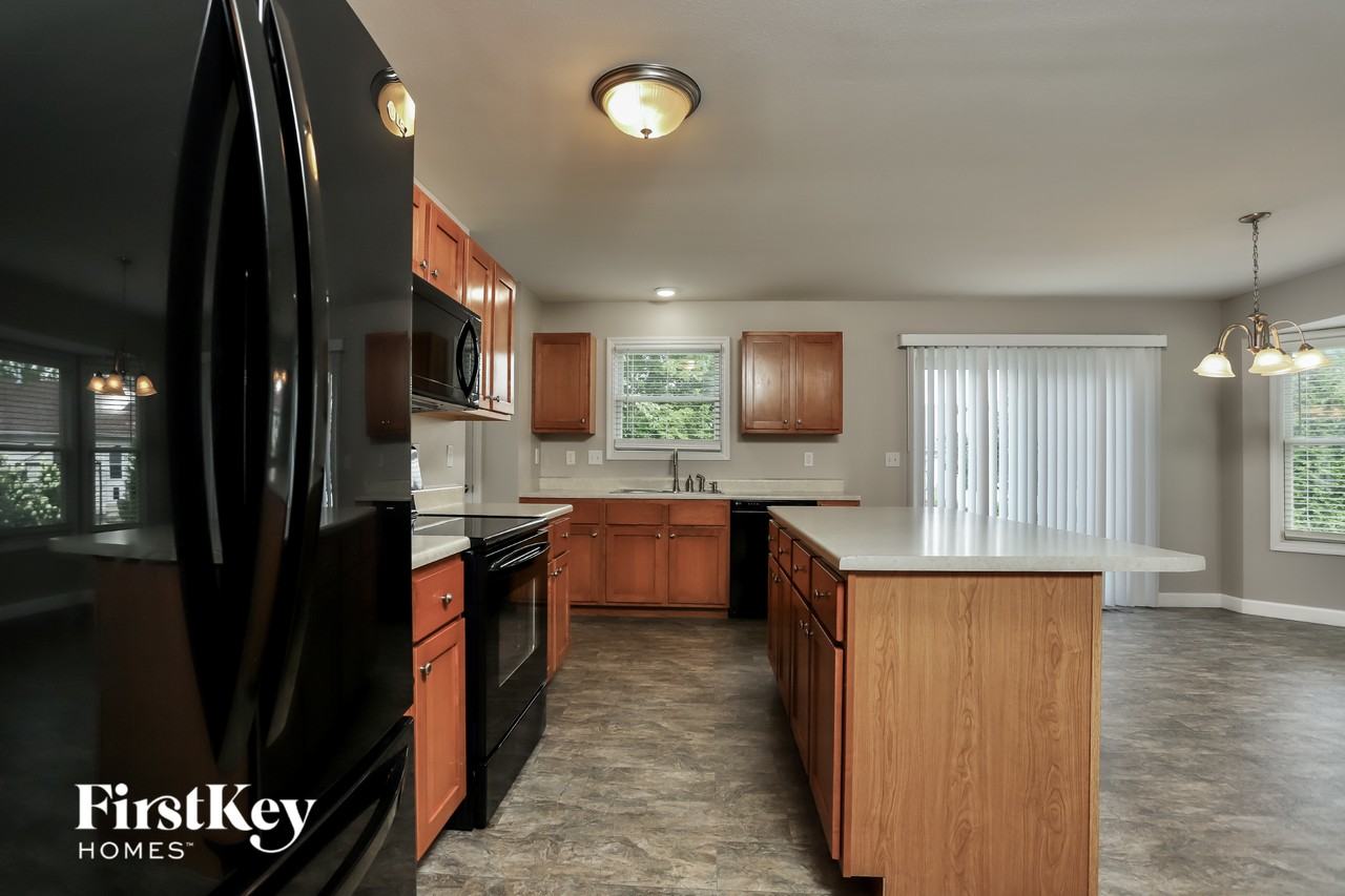 128 Homefield Lake Ct - Photo 7 of 15