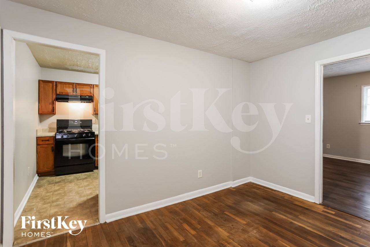 727 Alfred Rd Nw - Photo 5 of 15