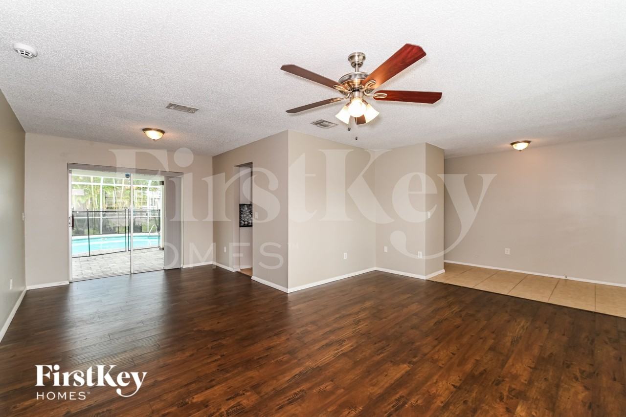 4404 Sw 6th Pl - Photo 3 of 16
