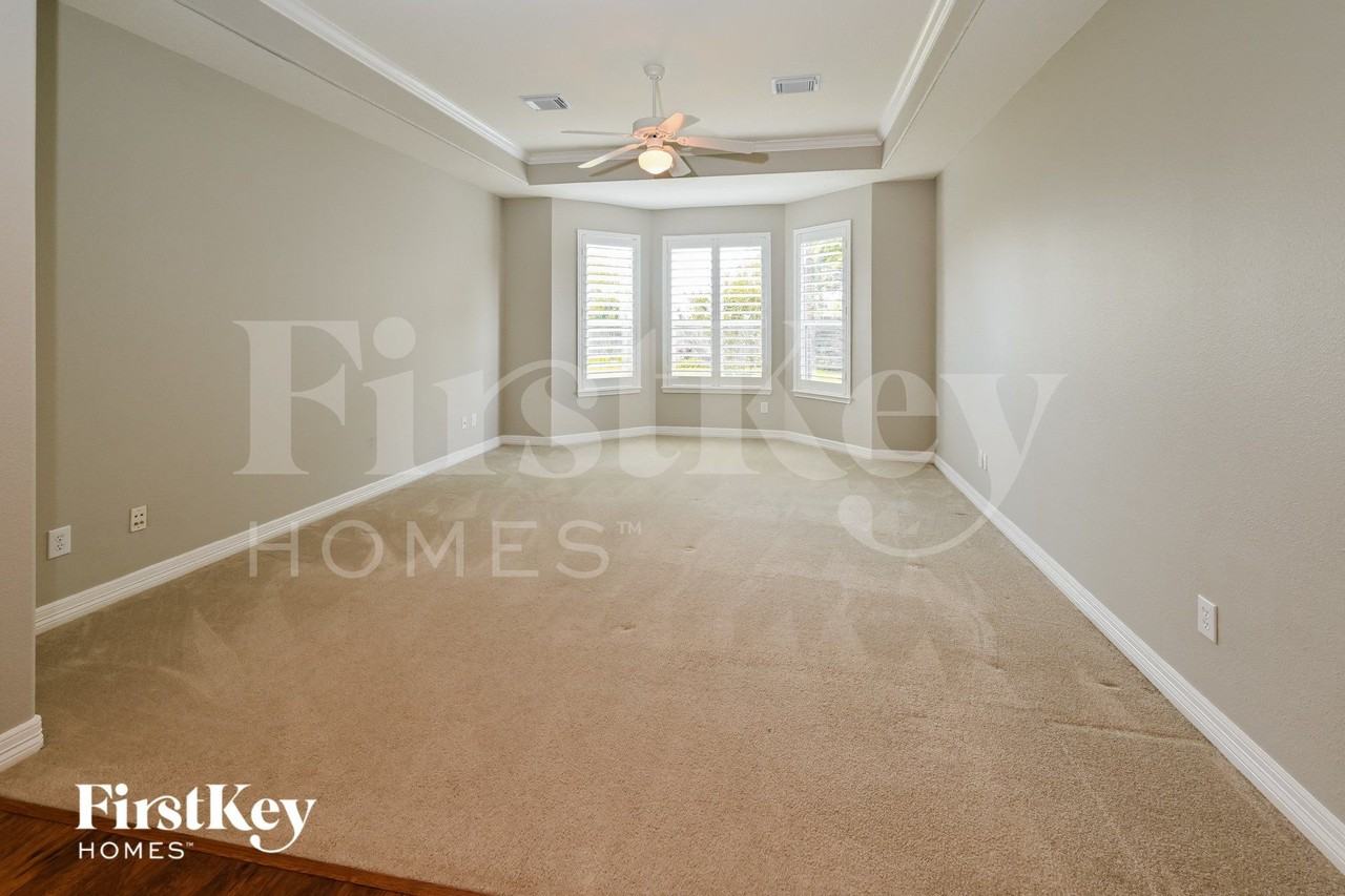 17714 Meadow Crossing Ln - Photo 7 of 15