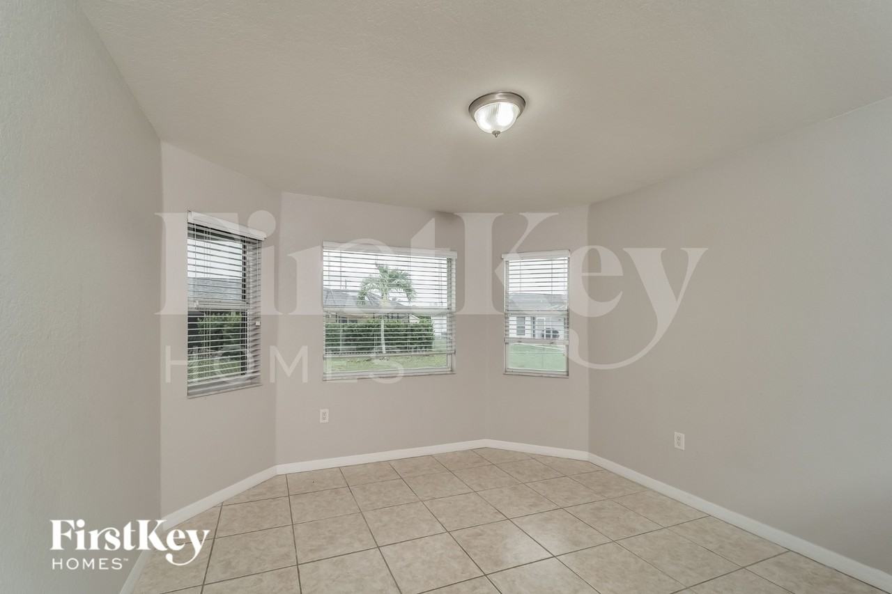 2100 Sw 12th Ter - Photo 6 of 20