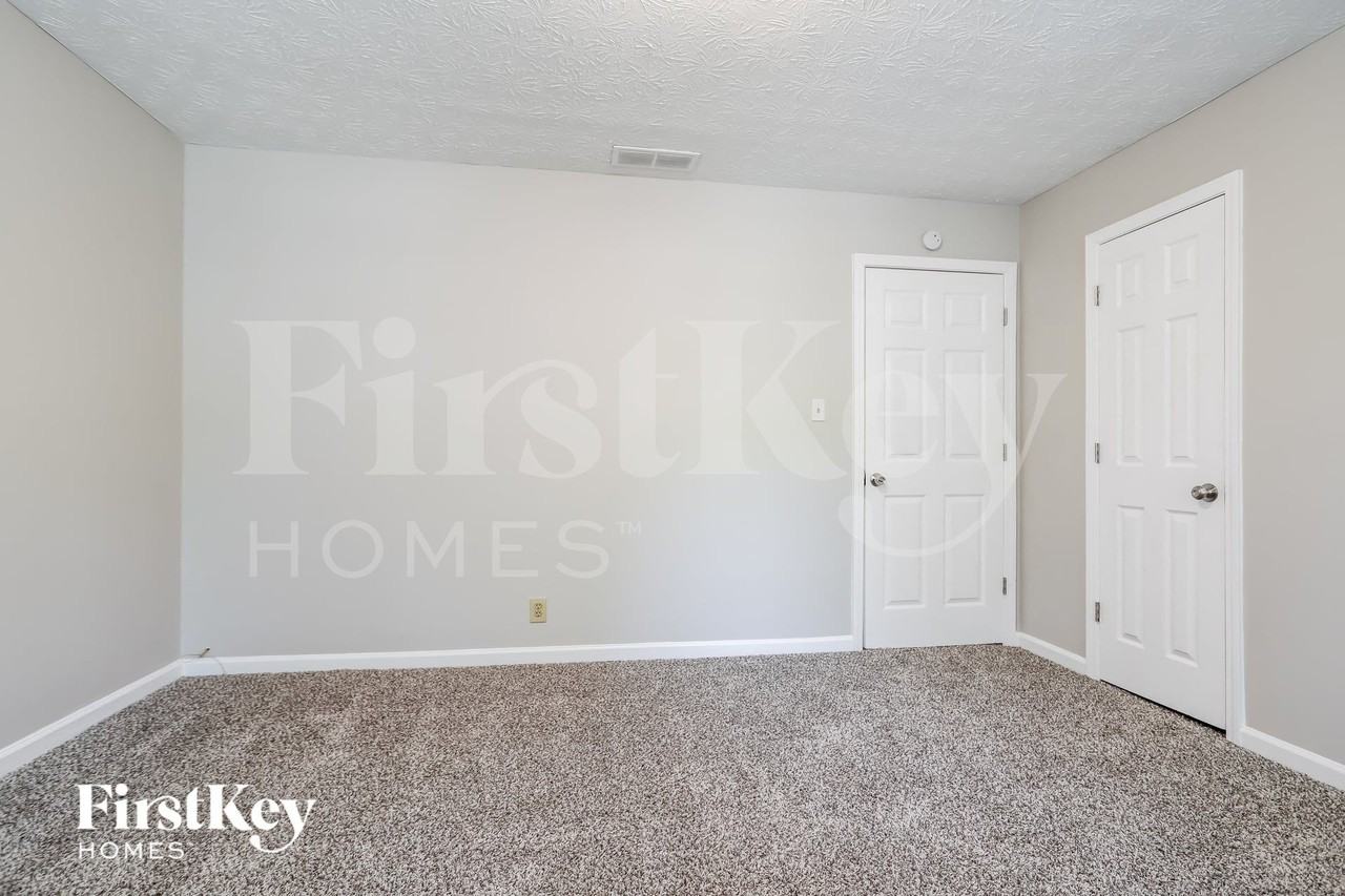 960 Old Spring Way - Photo 7 of 15