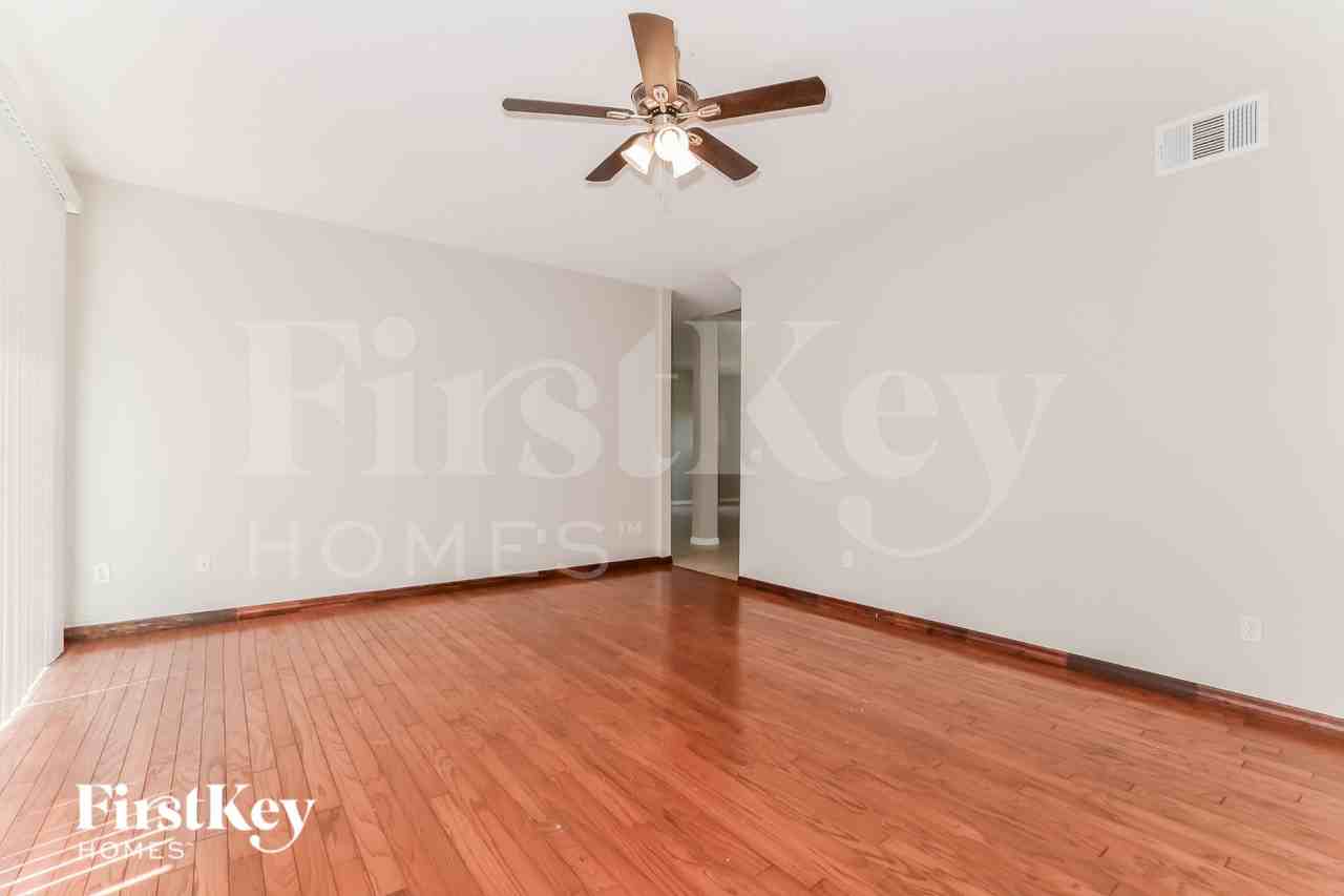 308 Forrest Crest Ct - Photo 4 of 19