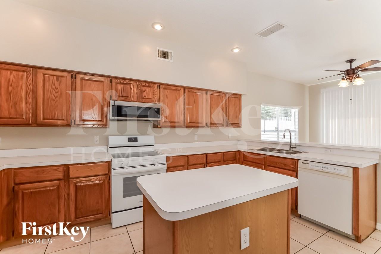 308 Forrest Crest Ct - Photo 7 of 19
