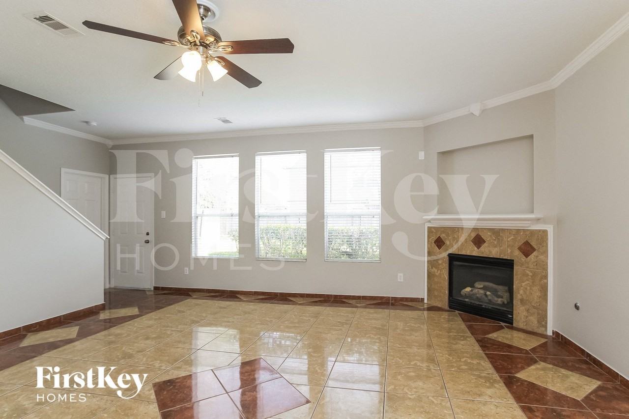 22518 Spence Park Ct - Photo 4 of 15