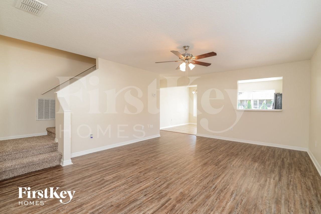 6173 Skylarkcrest Dr - Photo 3 of 15
