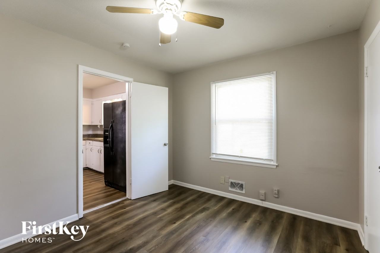 8817 Blue Ridge Blvd - Photo 5 of 15