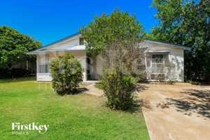 featured image of 841 Hackamore St