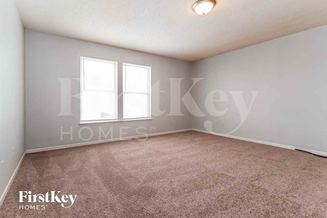 7915 Caraway Pl - Photo 6 of 15