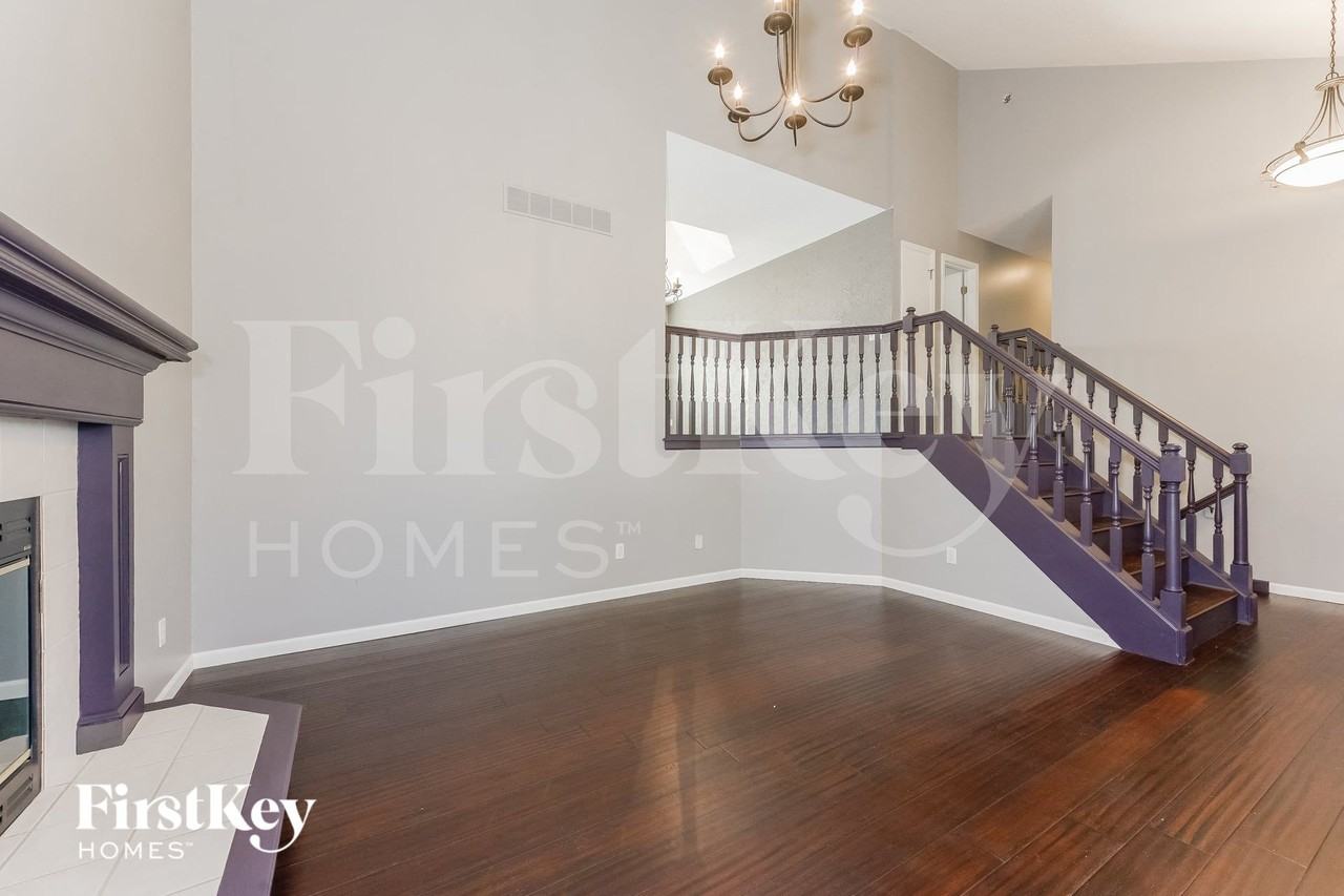700 Canter St - Photo 4 of 14