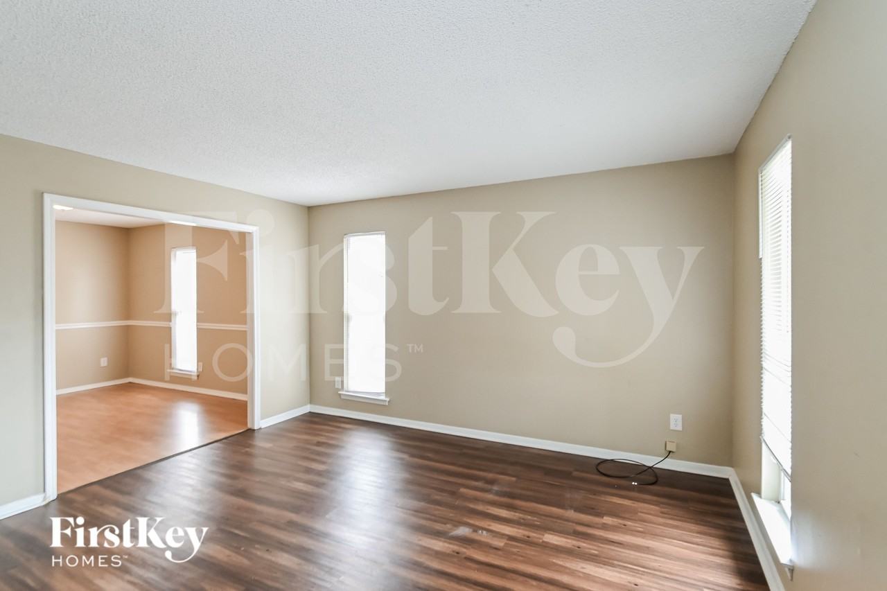 6630 Windflower Ln - Photo 4 of 16